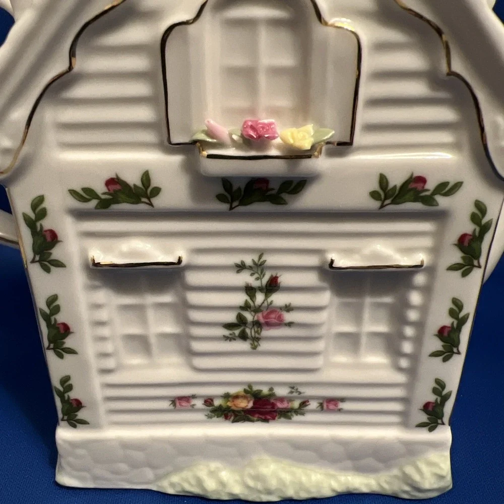 Royal Albert vtg royal